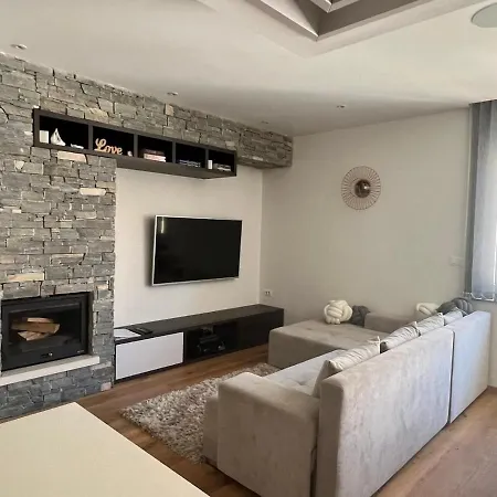Appartamento Anchy Zara